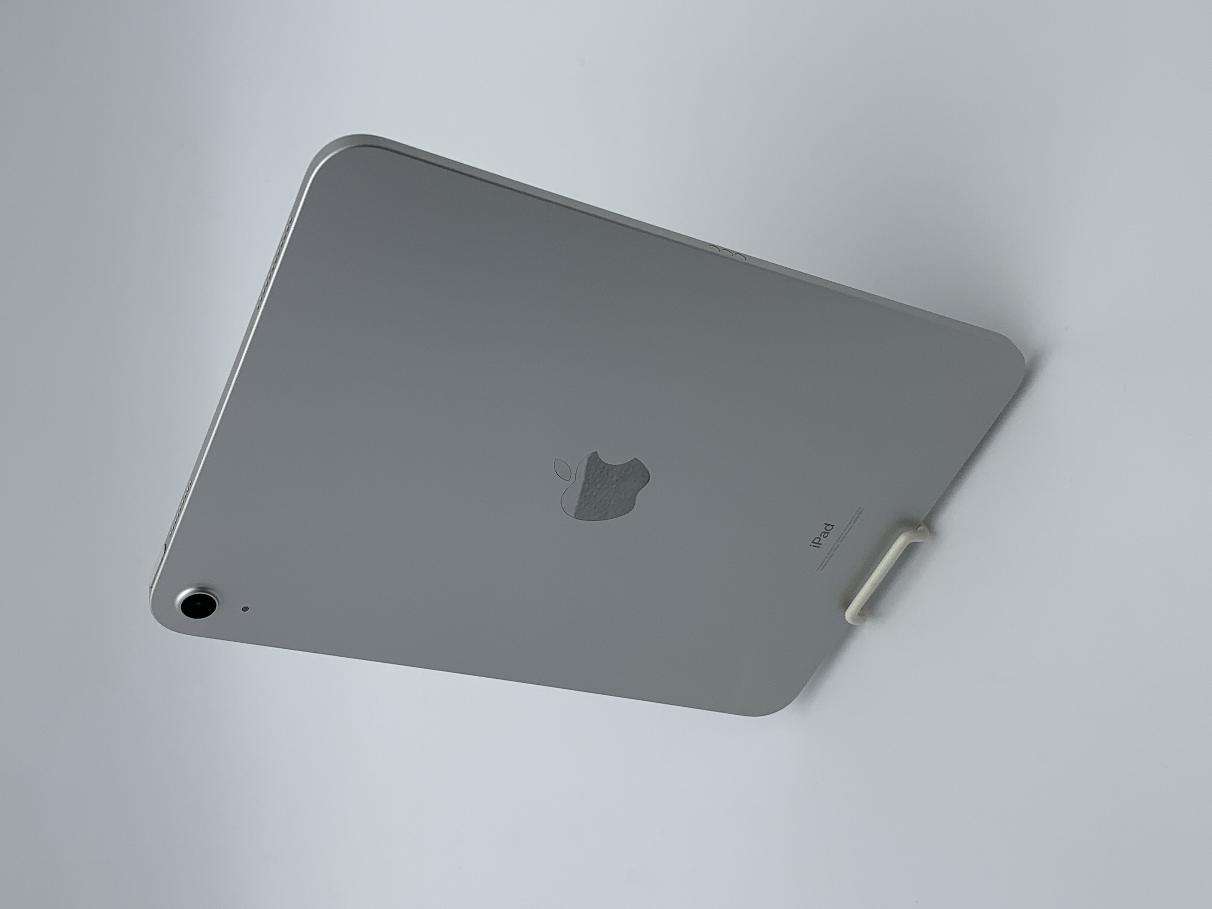 【中古：Bランク】Apple iPad 10.9インチ 第10世代(2020) Wi-Fiモデル 256GB MPQ83J/A シルバー【30日返金保証】