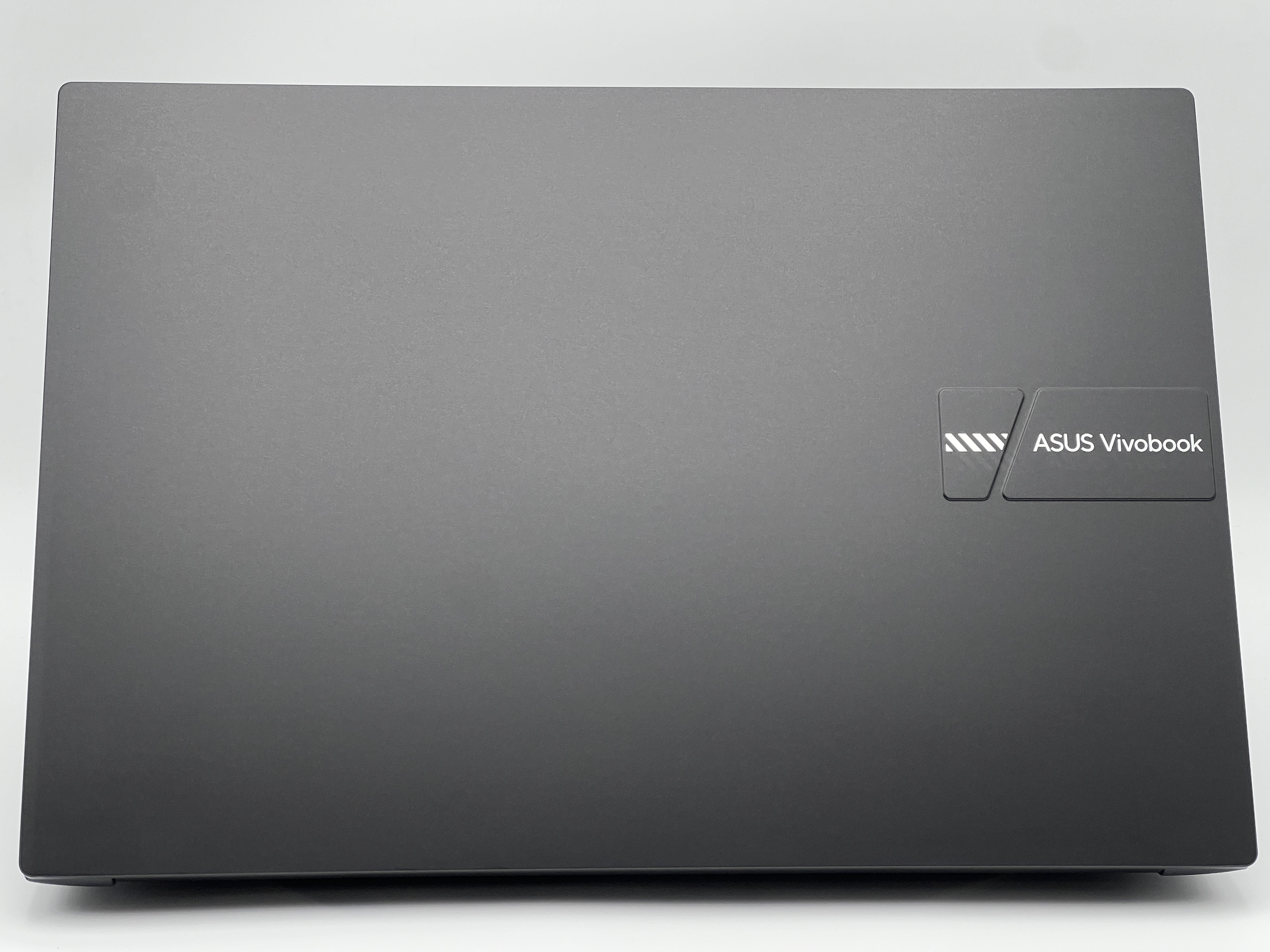 【アウトレット】ASUS Vivobook 16 M1605YA-R5165BW  [インディーブラック]