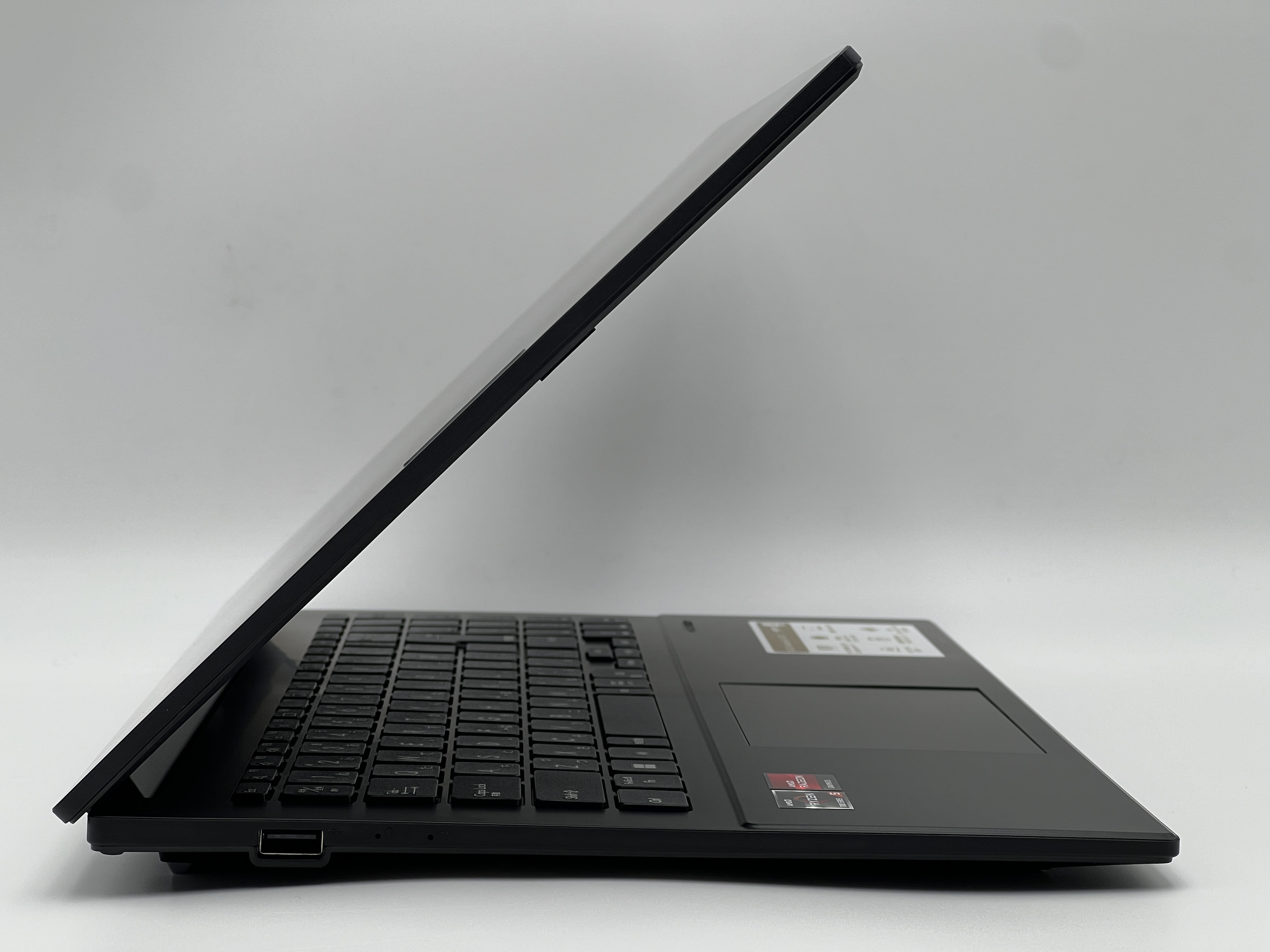 【アウトレット】ASUS Vivobook Go 15 E1504FA-R5165WSBLE4  [ミックスブラック]