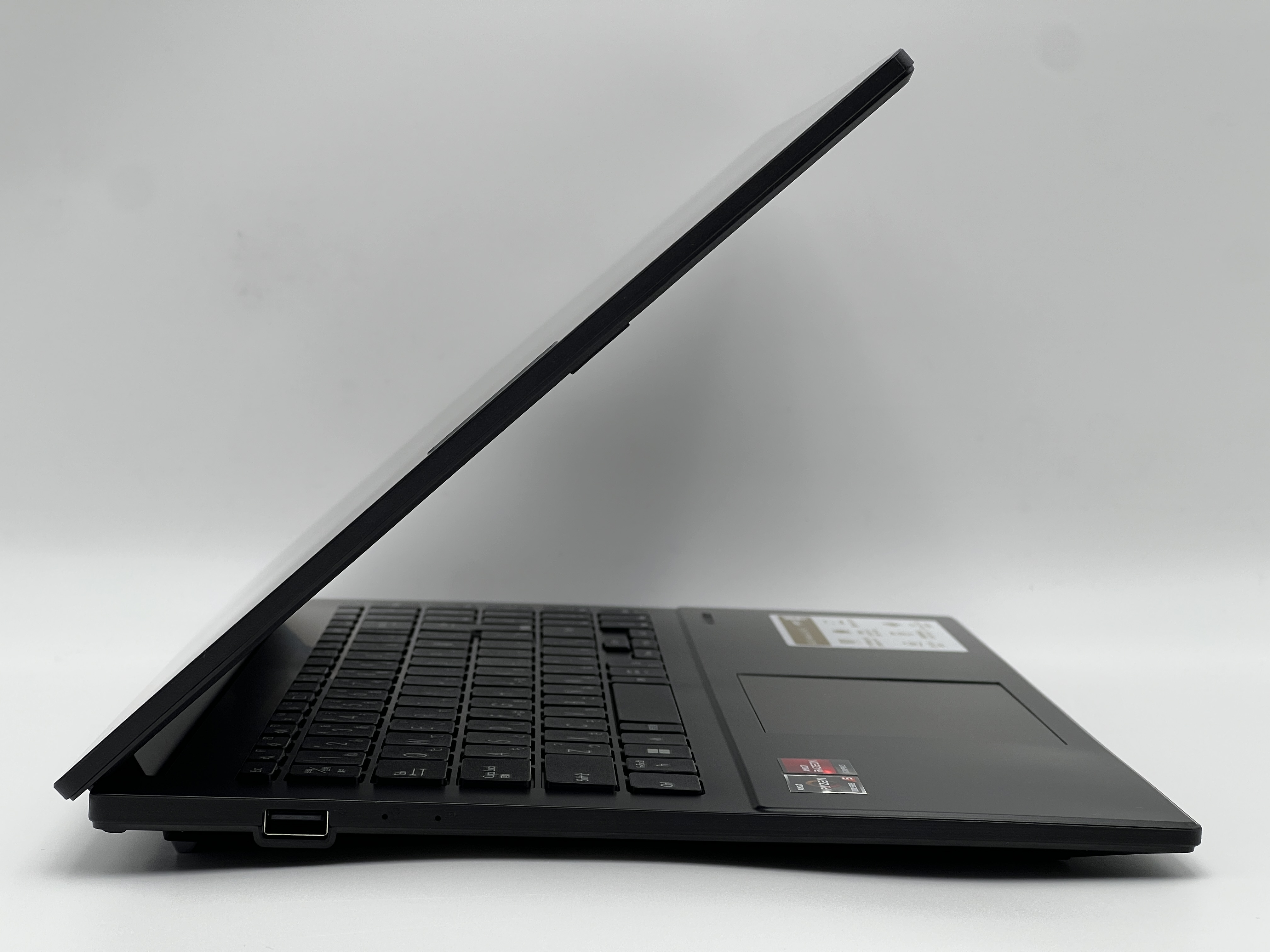 【アウトレット】ASUS Vivobook Go 15 E1504FA-R585KWS4  [ミックスブラック]