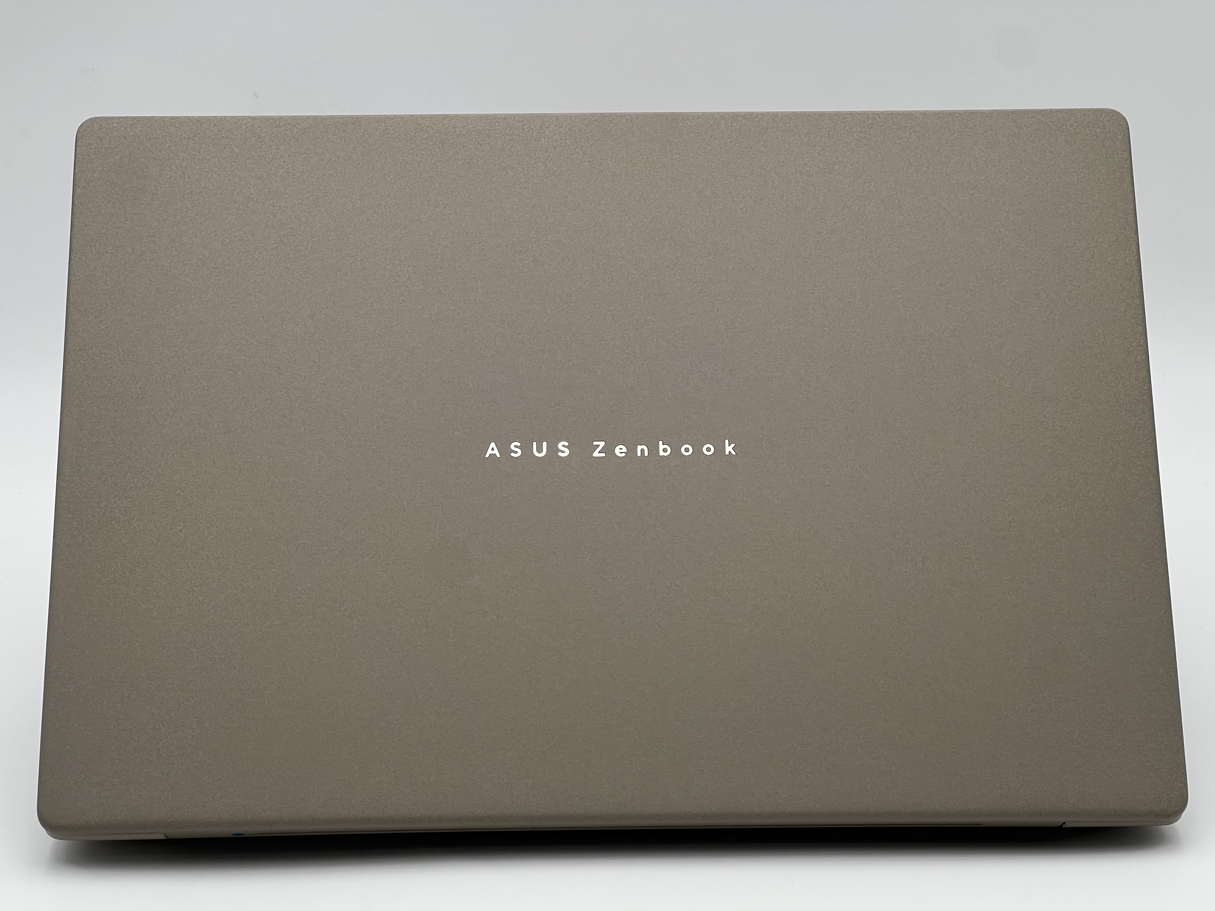 【アウトレット】ASUS Zenbook SORA UX3407QA UX3407QA-PU16548BES [ザブリスキーベージュ]