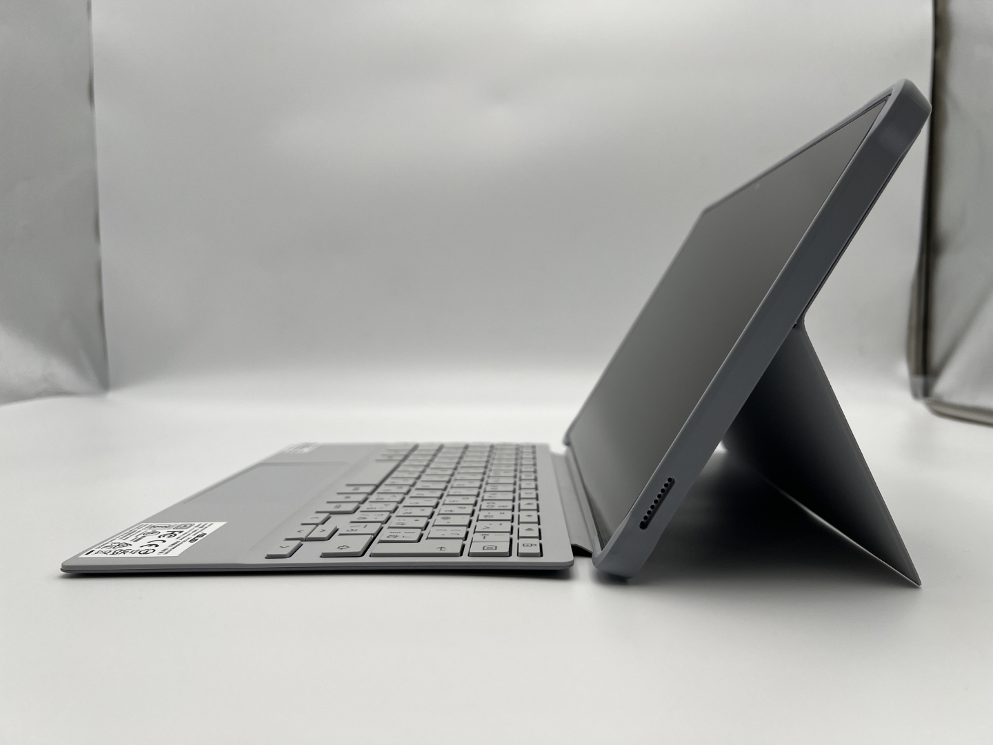 【アウトレット】ASUS Chromebook CM30 Detachable WI-FI+LTEモデル(CM3001DM2A-R70011)