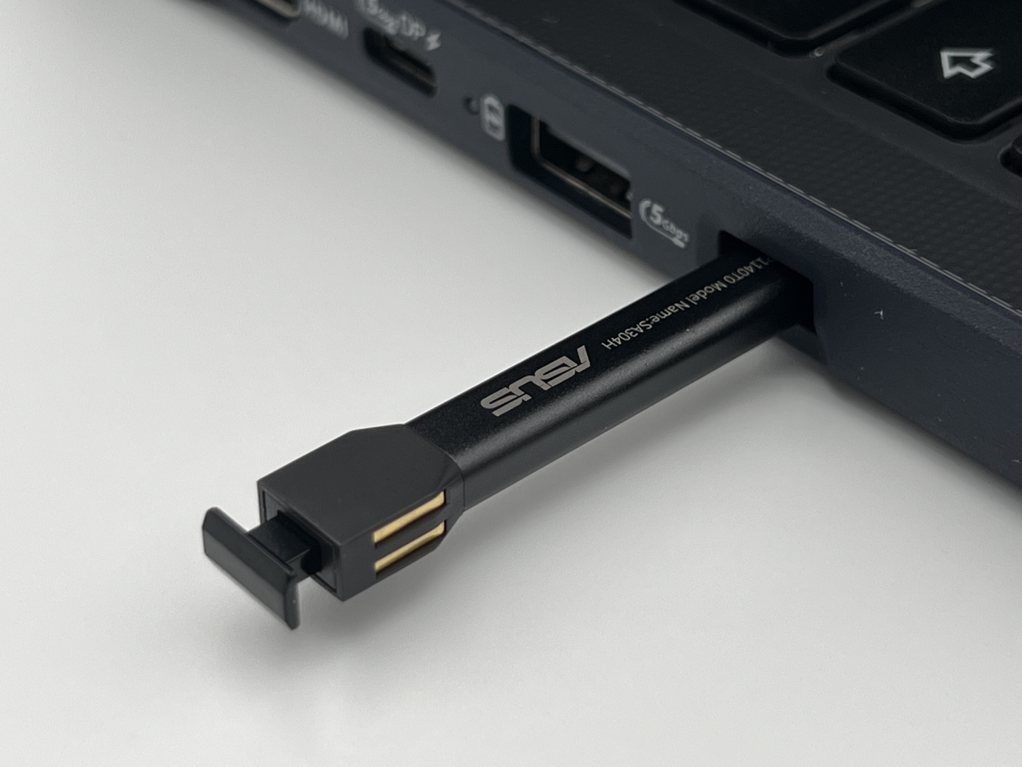 【アウトレット】ASUS ASUS Chromebook CZ11 Flip (CZ1104FM2A-NS0180)