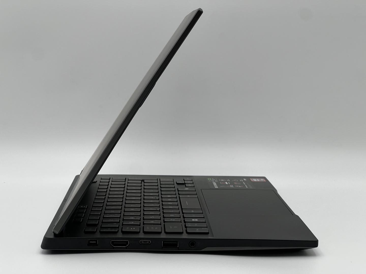 【ゲーミング＆アウトレットセール 8/7 11:00 - 8/17 11:00】【アウトレット】ASUS TUF Gaming A14 FA401WV FA401WV-AI9R4060 [イェーガーグレー]