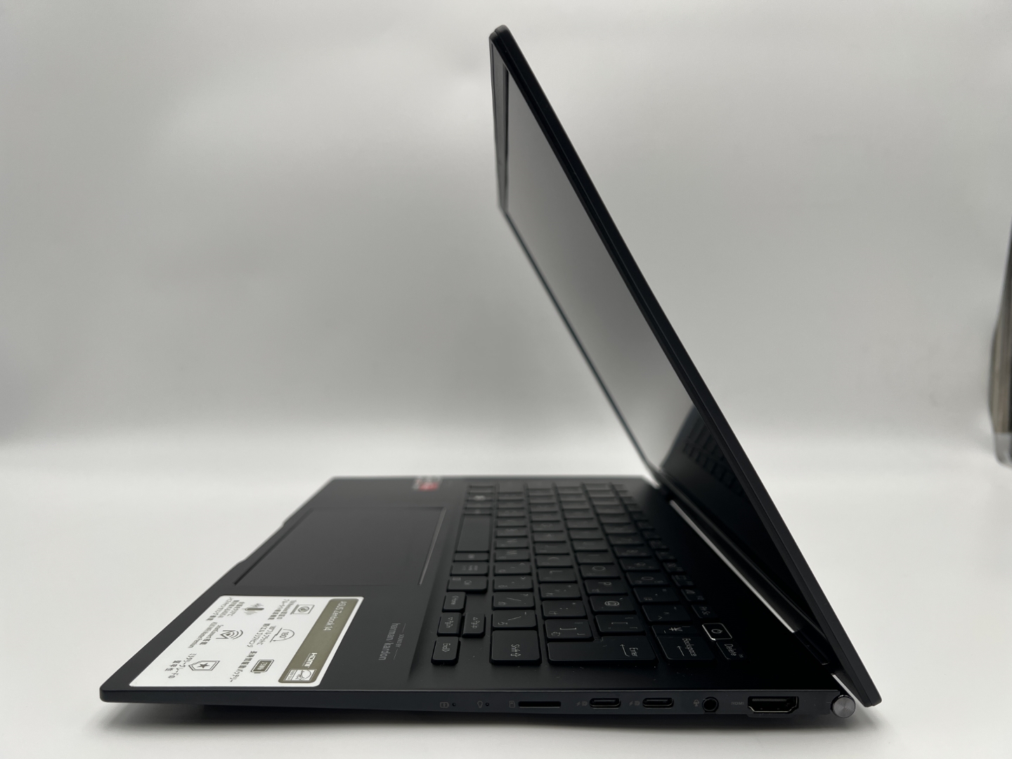 【アウトレット】ASUS Zenbook 14  UM3402YA-KP395WS［ジェイドブラック］