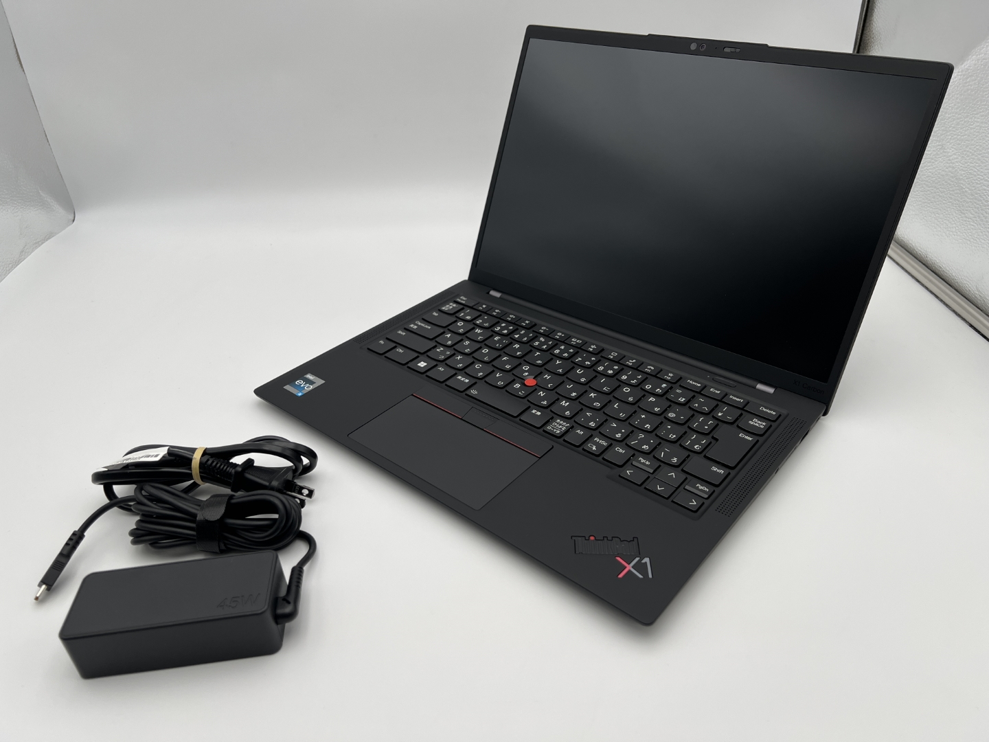 【アウトレット】【メーカー認定整備済品】Lenovo ThinkPad X1 Carbon Gen 11　Core i5-1335U・16GBメモリー・512GB SSD・14.0型 2.2K IPS液晶