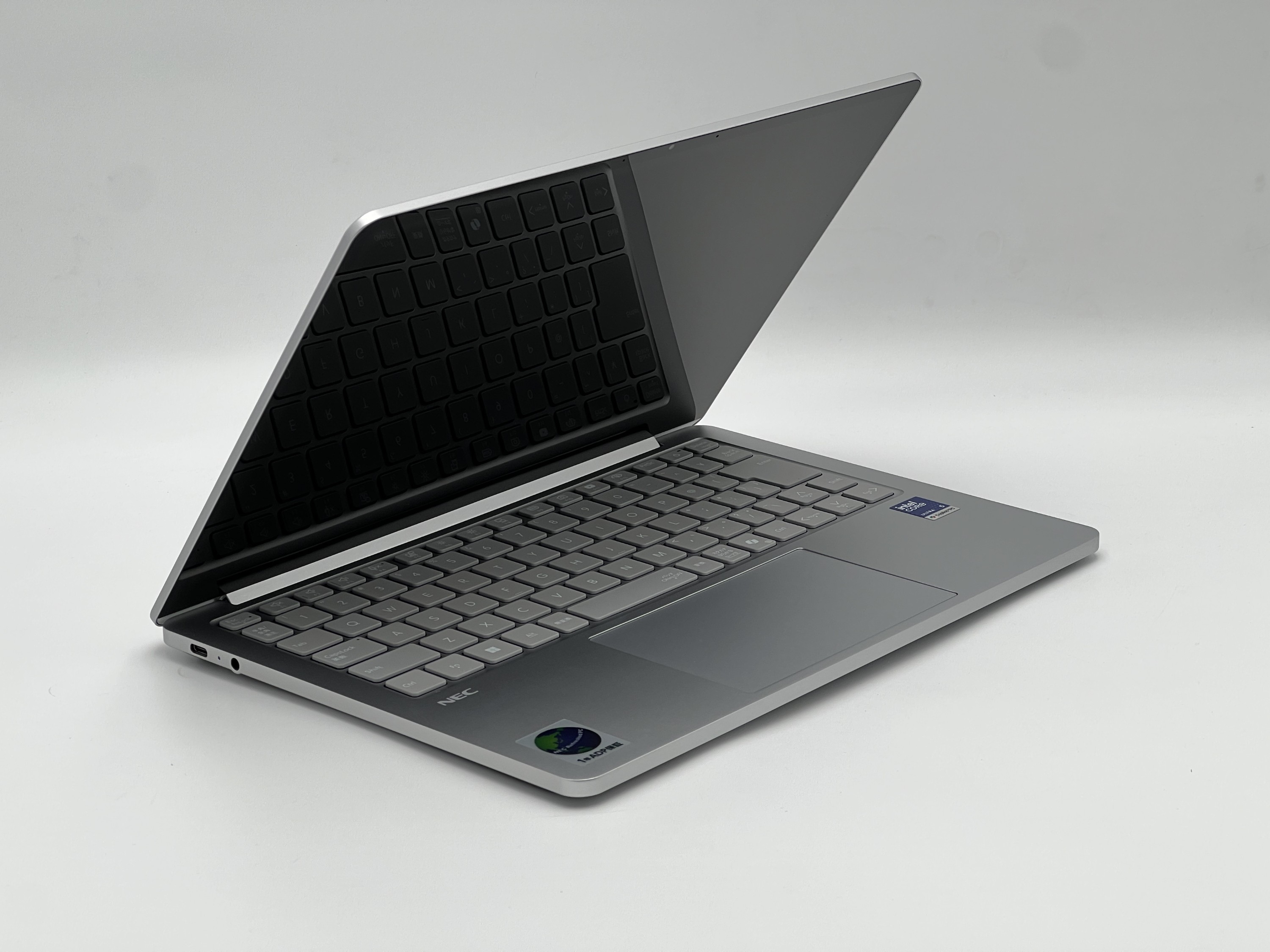 NECリフレッシュPC 2025年10月モデル PC-GE21V63G3 (Core Ultra 5 226V 16GB 1TBSSD Office付) ノートパソコン【１年保証付き】