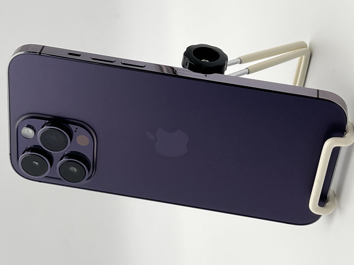 【ゲーミング＆アウトレットセール 8/7 11:00 - 8/17 11:00】【展示品】【ネットワーク利用制限▲】Apple iPhone 14 Pro Max 128GB  ディープパープル SIMロック無し 3L314J/A 付属品付き【30日返金保証】【赤ロム保証付き】