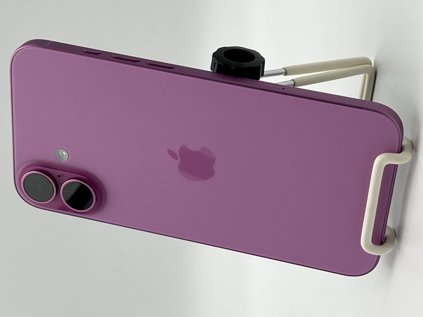 【ゲーミング＆アウトレットセール 8/7 11:00 - 8/17 11:00】【展示品】【ネットワーク利用制限▲】Apple iPhone 16 Plus 128GB  ピンク SIMロック無し 3N345J/A 付属品付き【30日返金保証】【赤ロム保証付き】