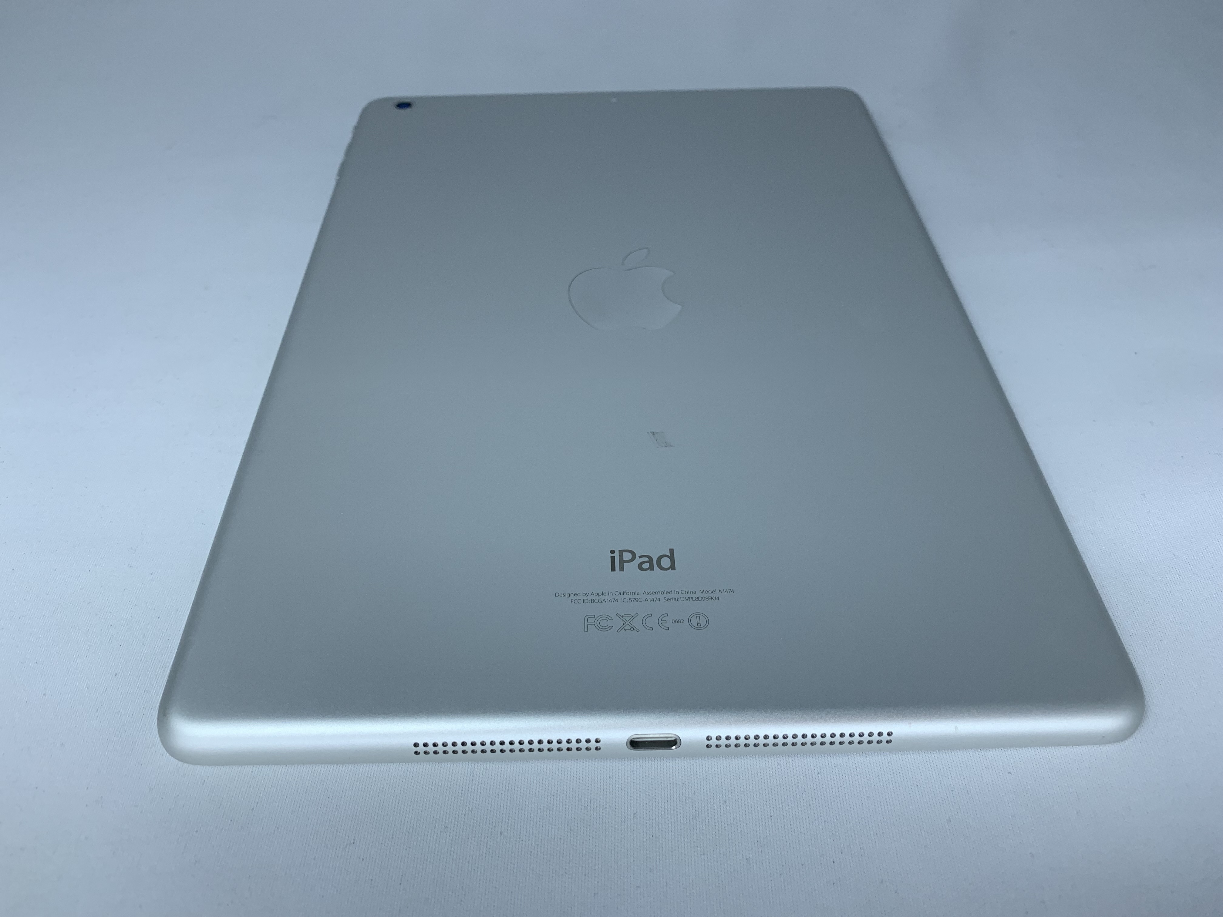 【中古：Bランク】Apple iPad Air (2013) Wi-Fi 16GB ME913JA[シルバー]【30日返金保証】