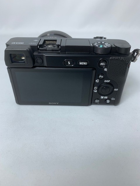 【中古】【店頭展示使用品】SONY α6100 ILCE-6100Y ダブルズームレンズキット [ブラック](メーカー保証付き）