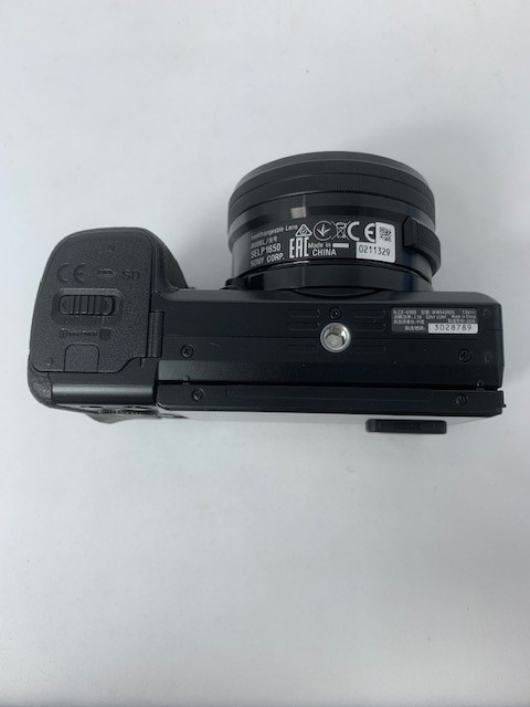 【中古】【店頭展示使用品】SONY α6100 ILCE-6100Y ダブルズームレンズキット [ブラック](メーカー保証付き）