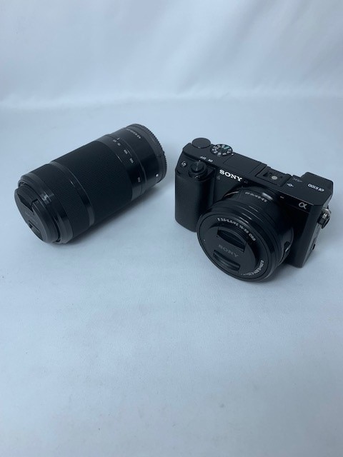 【中古】【店頭展示使用品】SONY α6100 ILCE-6100Y ダブルズームレンズキット [ブラック](メーカー保証付き）