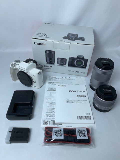 【中古】【店頭展示使用品】EOS Kiss M ダブルズームキット [ホワイト](メーカー保証1年）