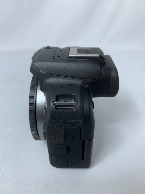 【中古】【店頭展示使用品】CANON EOS R10 RF-S18-150 IS STM レンズキット(メーカー保証1年）