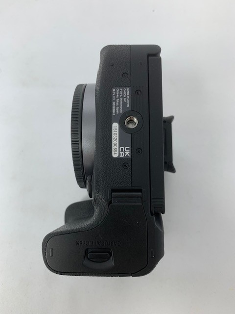 【中古】【店頭展示使用品】CANON EOS R10 RF-S18-150 IS STM レンズキット(メーカー保証1年）