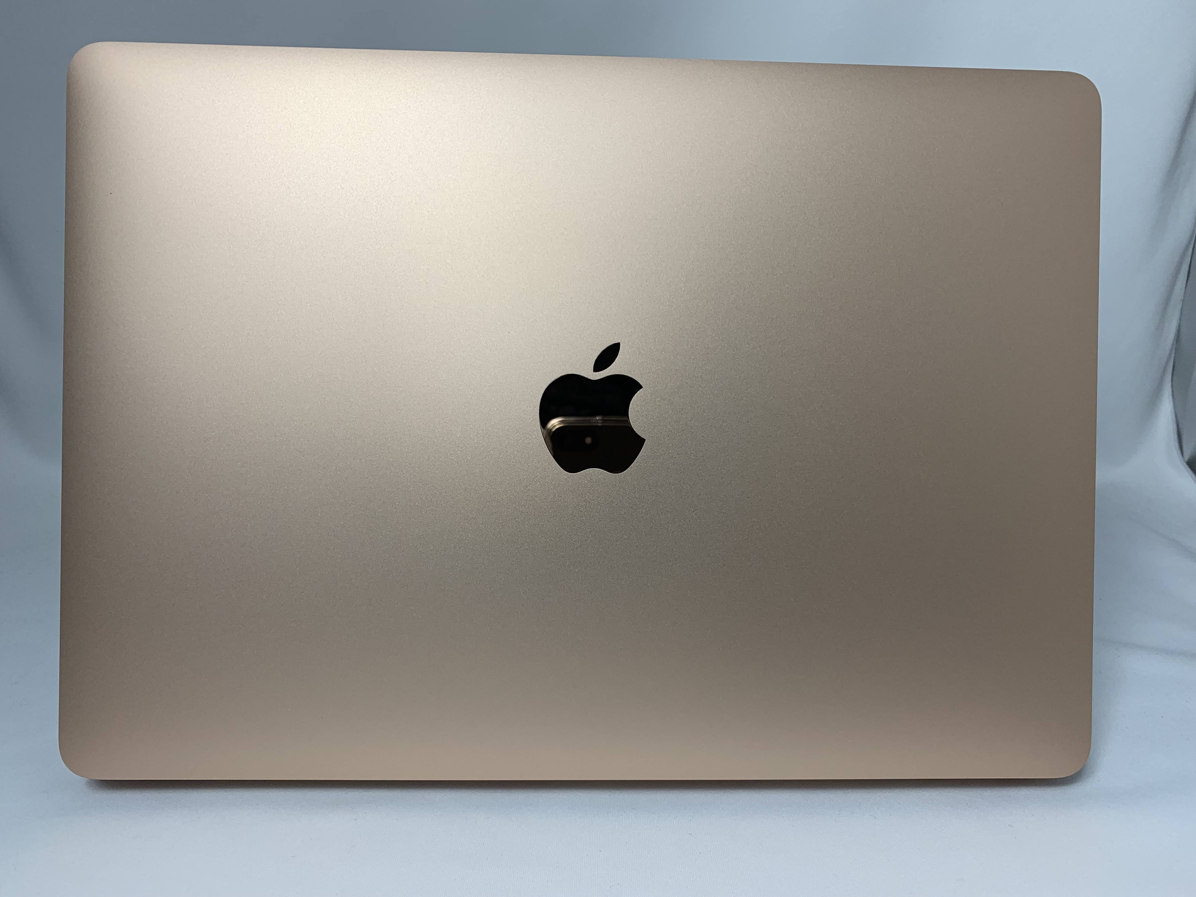 【中古】【店頭展示使用品】Apple MacBook Air Retinaディスプレイ 13.3 MGND3J/A 2020 [ゴールド](512GB)カスタマイズモデル(30日間保証）