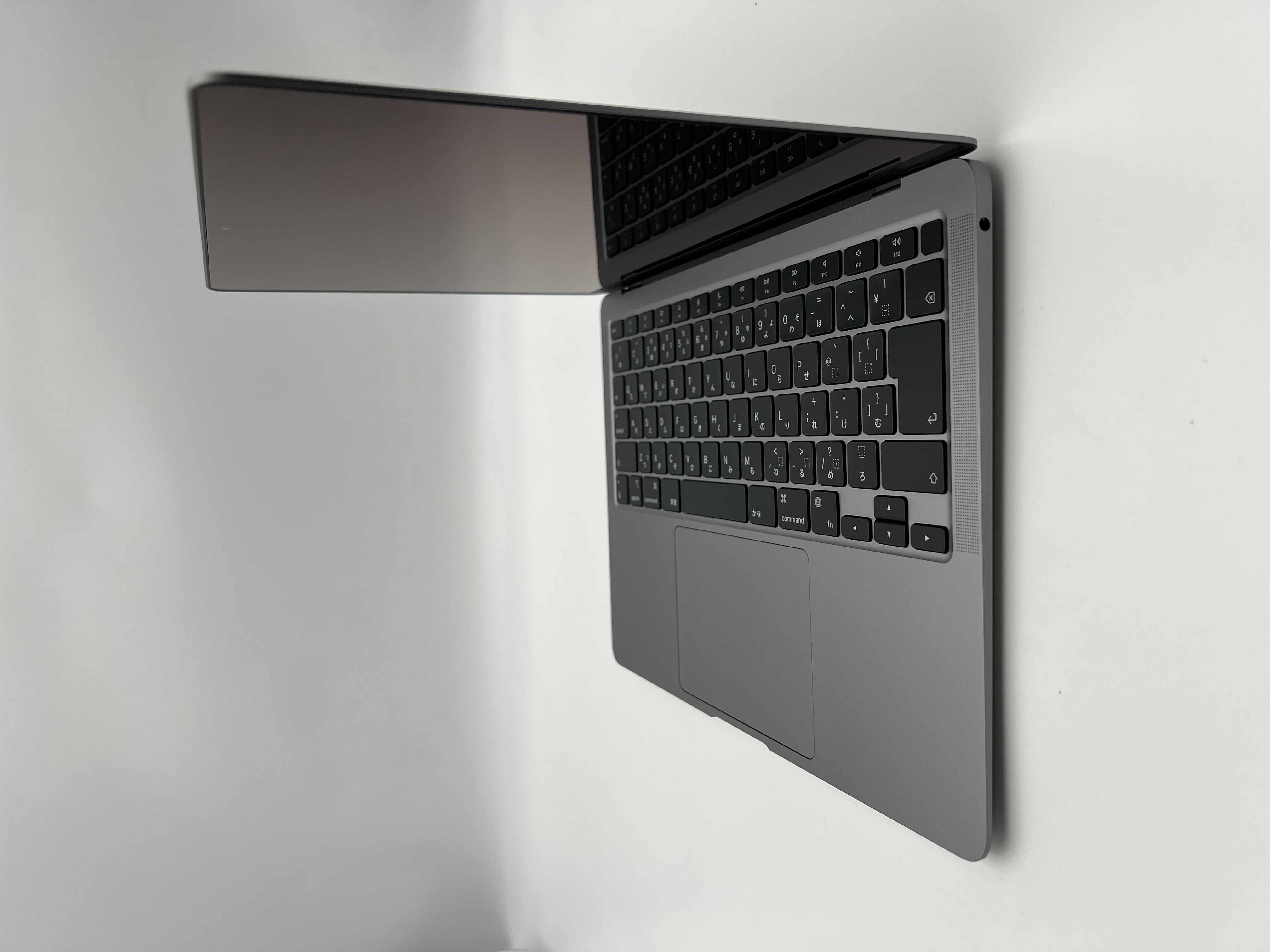 【アウトレット】【整備品】Apple MacBook Air Retinaディスプレイ 13.3 MGN63J/A 2020 [スペースグレイ](512GB)カスタマイズモデル
