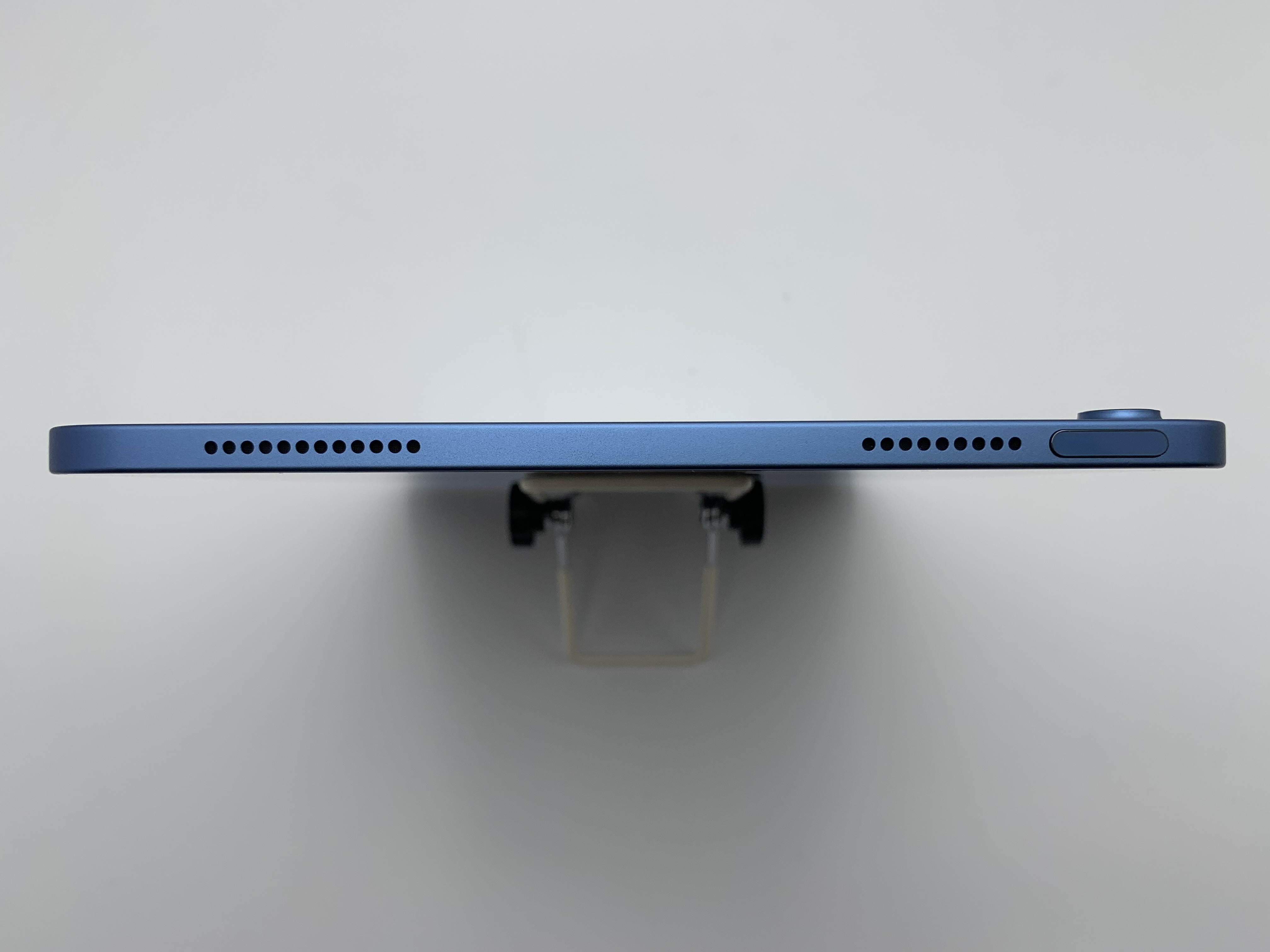 【展示品・画面異常・フレームキズ有・画面キズ有】iPad 第10世代(2022) Wi-Fiモデル 64GB ブルー 3L204J/A（10日間保証）