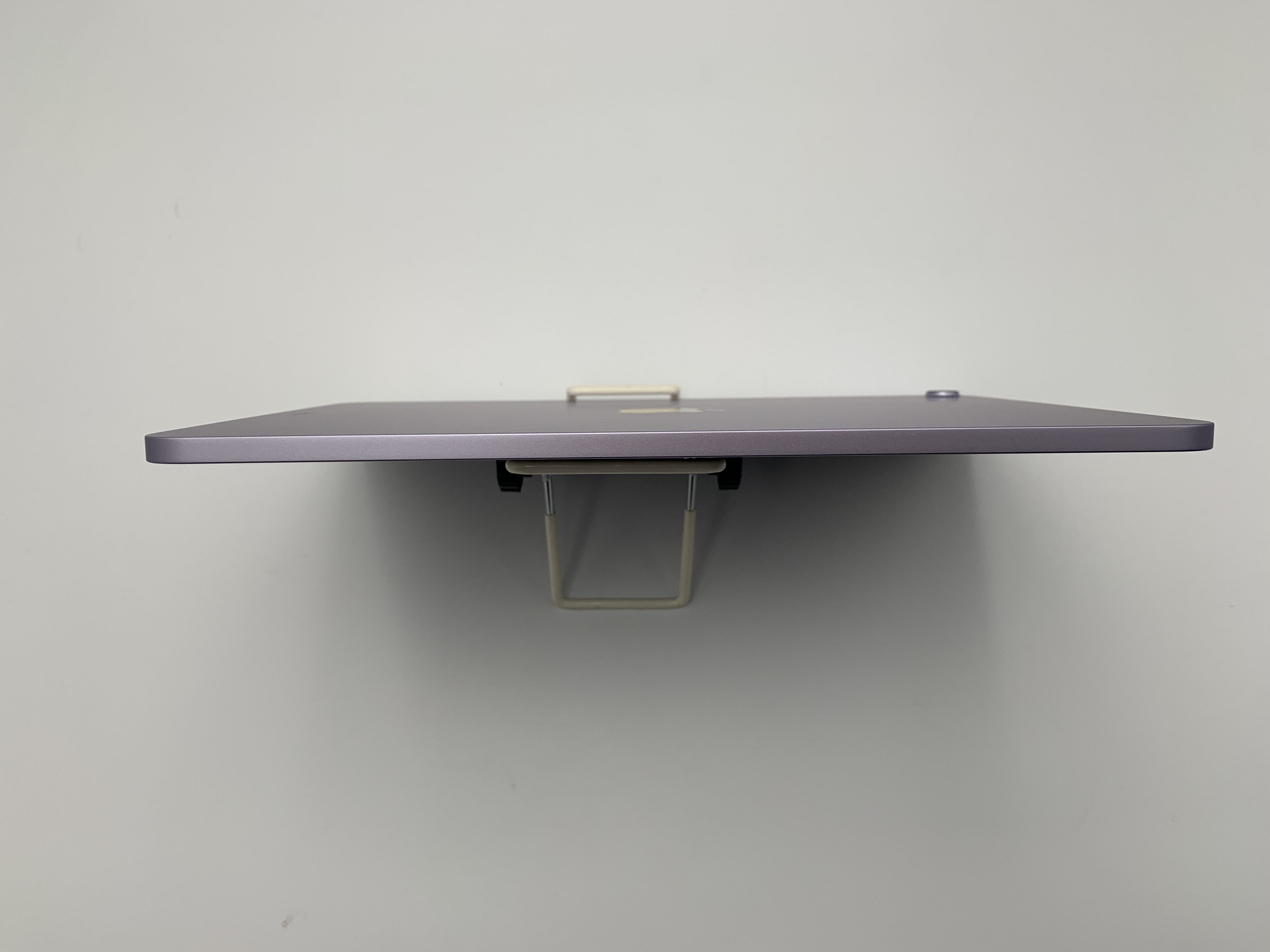 【中古：Bランク】【展示使用品】iPad Air M3 11インチ 2025年 Wi-Fiモデル 128GB 3N673J/A パープル【30日返金保証】