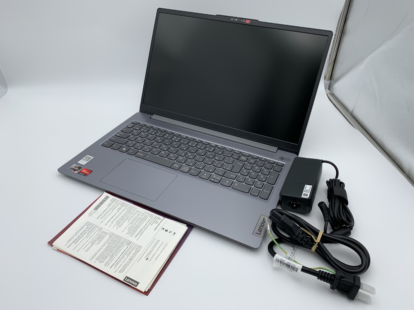 【中古：Bランク】【店頭展示品】LENOVO IPS3 GEN 8(R58512OF)82XQ000RJP【30日間返品保証】