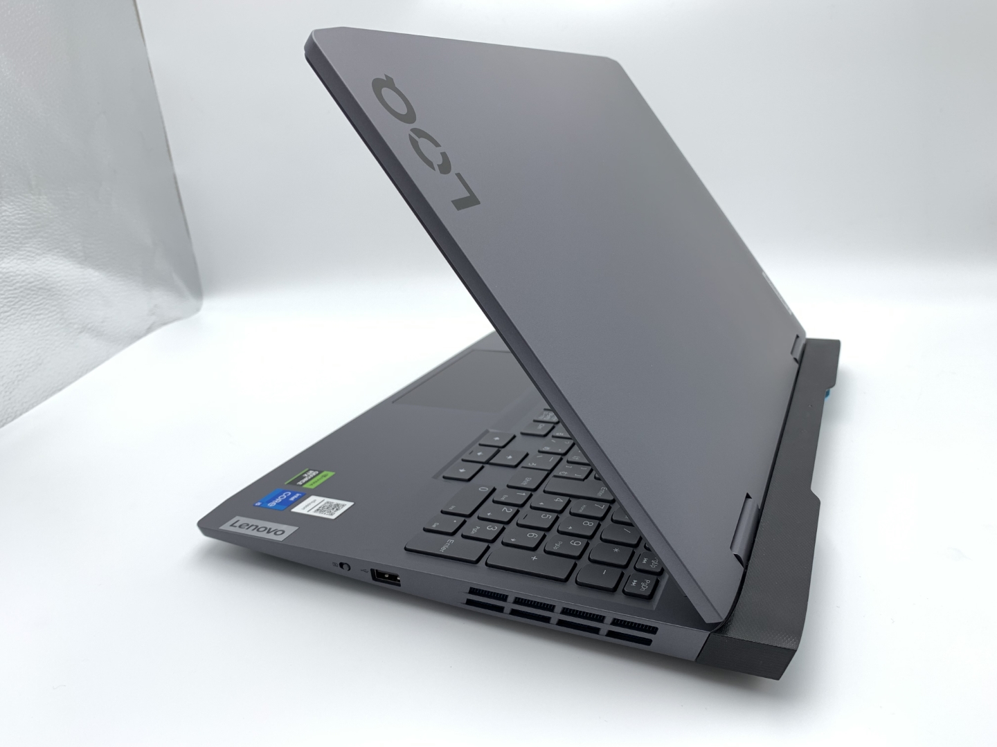 【中古：Bランク】【店頭展示品】Lenovo LOQ 15IRH8 82XV006GJP [ストームグレー]【30日間返品保証】