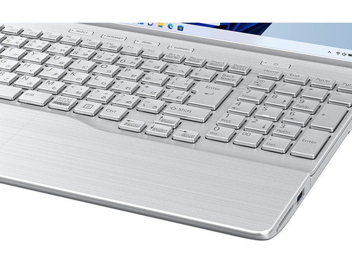 【在庫限り】FMV LIFEBOOK AH50/H3 FMVA50H3S [ファインシルバー]