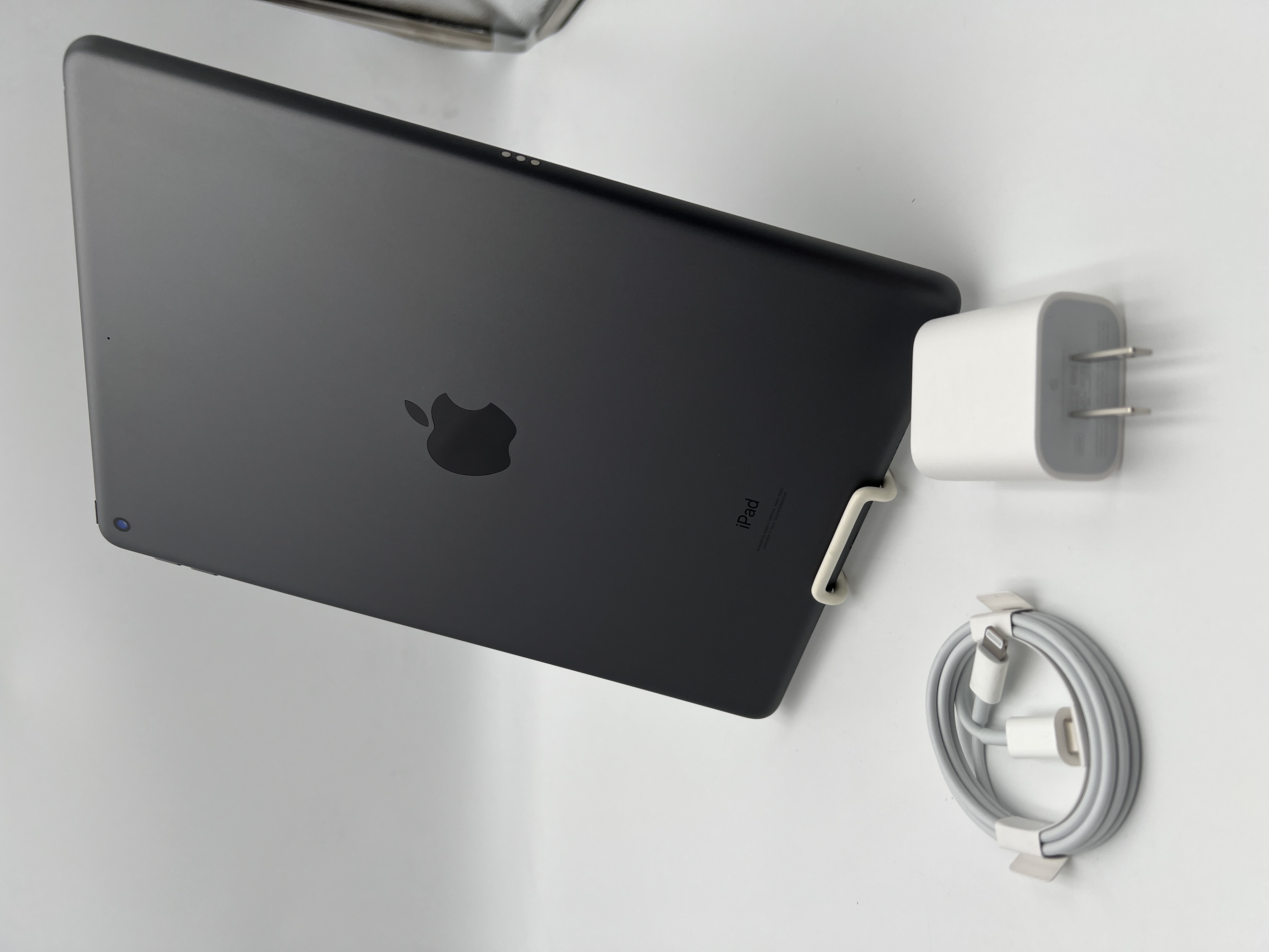 【整備済み品】Apple iPad 10.2インチ 第9世代 (2021) Wi-Fiモデル 64GB スペースグレイ【30日返金保証】