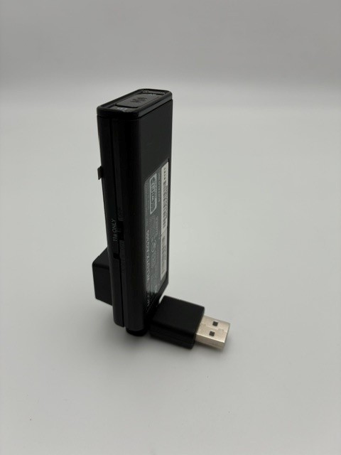 【店頭展示使用品】BUFFALO Wi-Fiアダプター 11n 300/300Mbps LAN端子用 AirStation [WLI-UTX-AG300/C]（メーカー保証付き ）